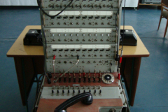 49. „Itt minden működik” terem: hordozható katonai telefonközpont (Bulgária, 1955)